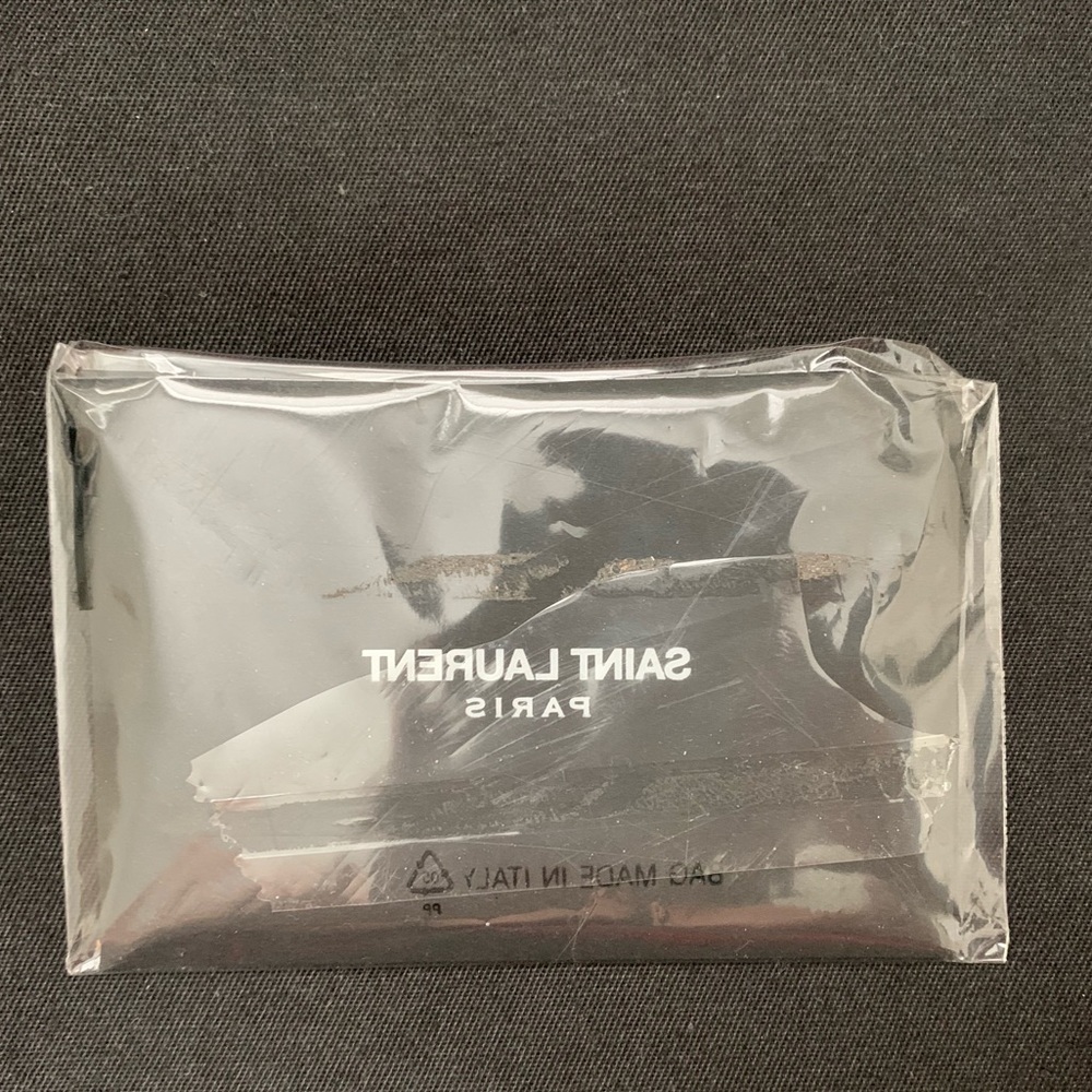 Saint Laurent Calfskin Black Tote - Picture 4 of 16